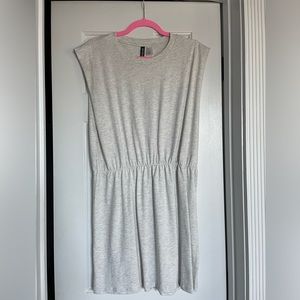 H&M modern dress M